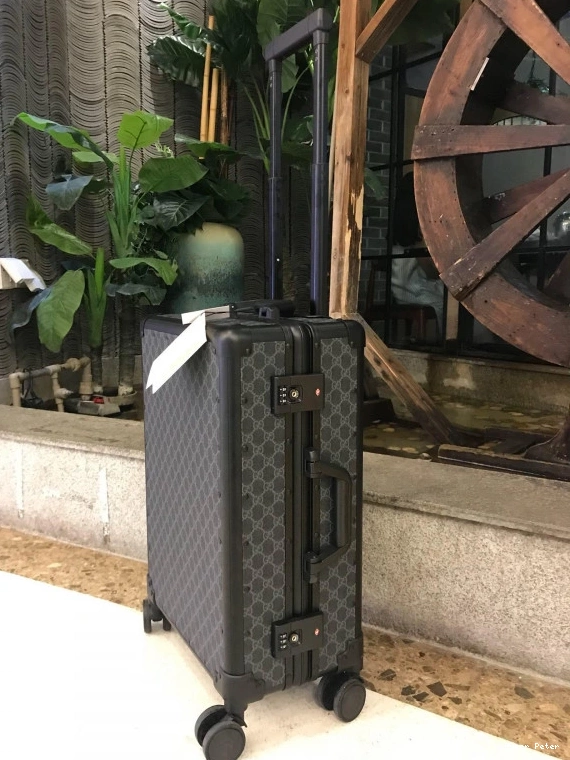 Hyperpeter Gucci Travel 20 Box inches 0812